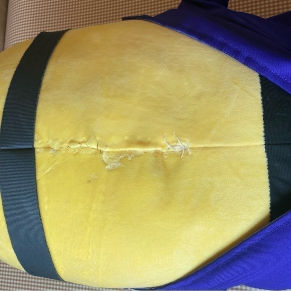 Despicable Me Halloween Dracula Minion Plush. LARGE - Picture 11 of 13